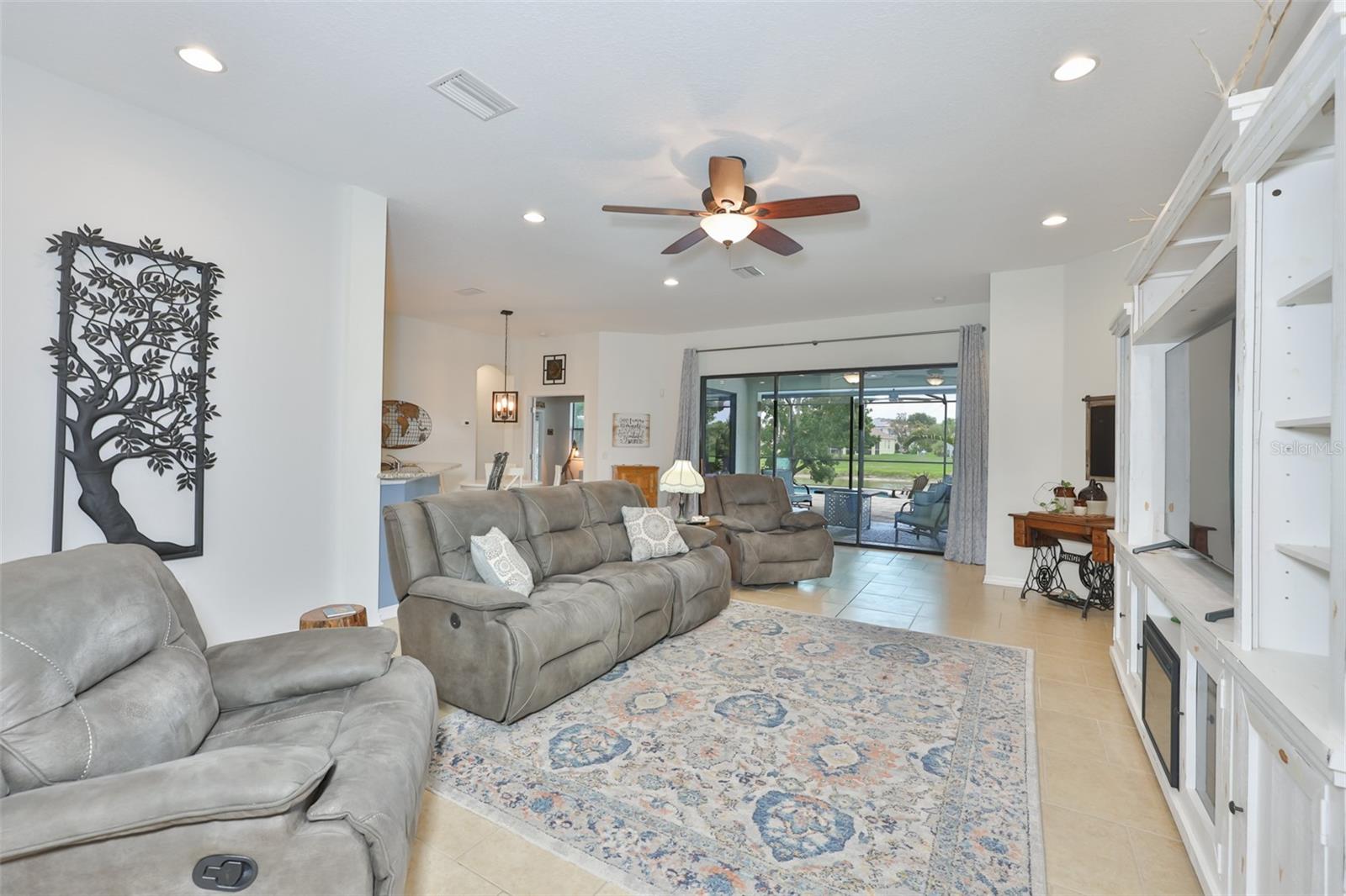 HARBOUR ISLES PH 2E - Residential