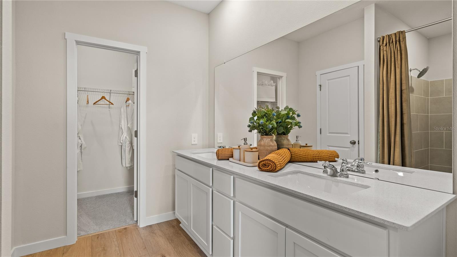 WELLNESS WAY 40S - Residential