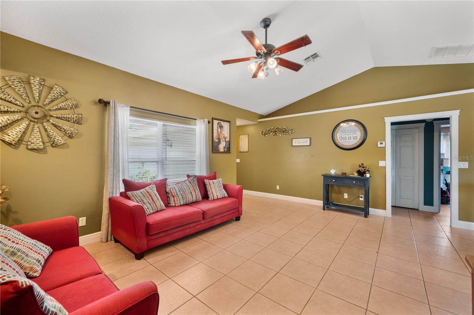 REAGANS RUN - Residential