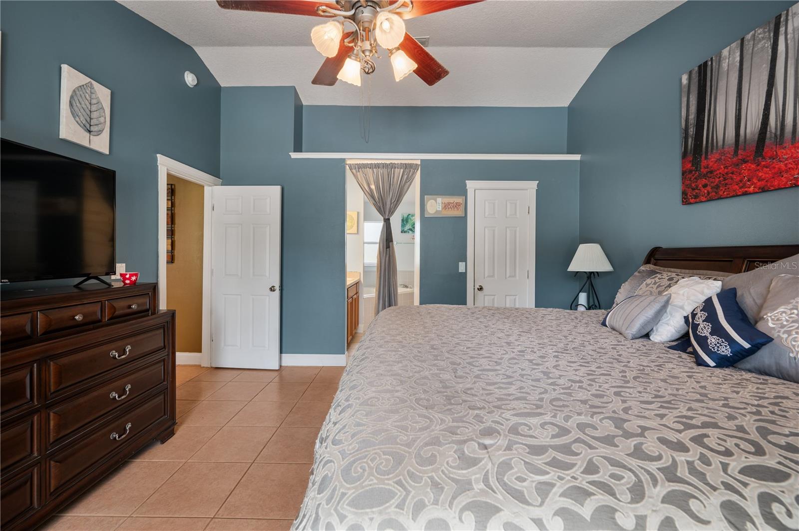 REAGANS RUN - Residential