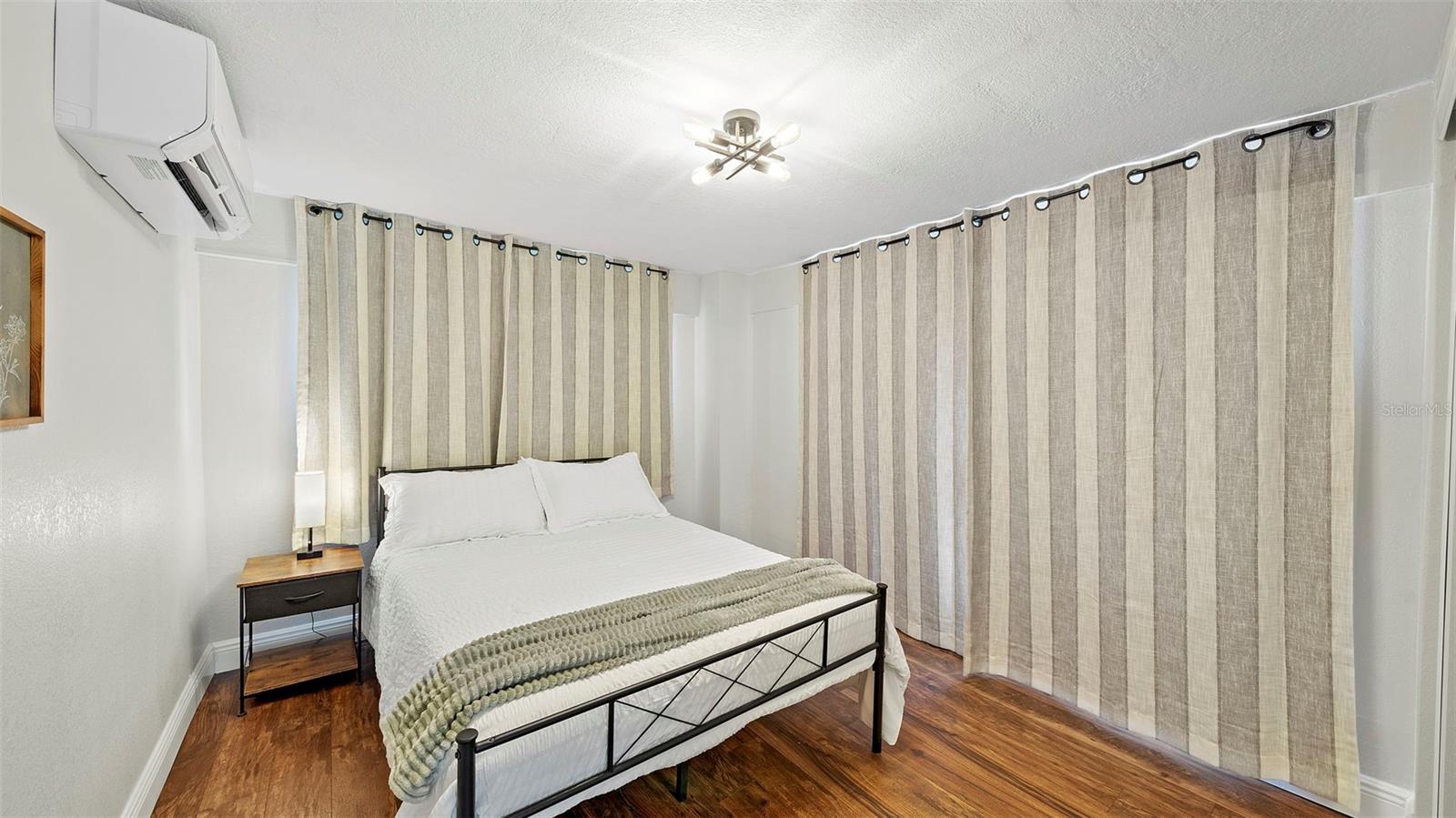 GRAND VIEW PARK - Residential Income