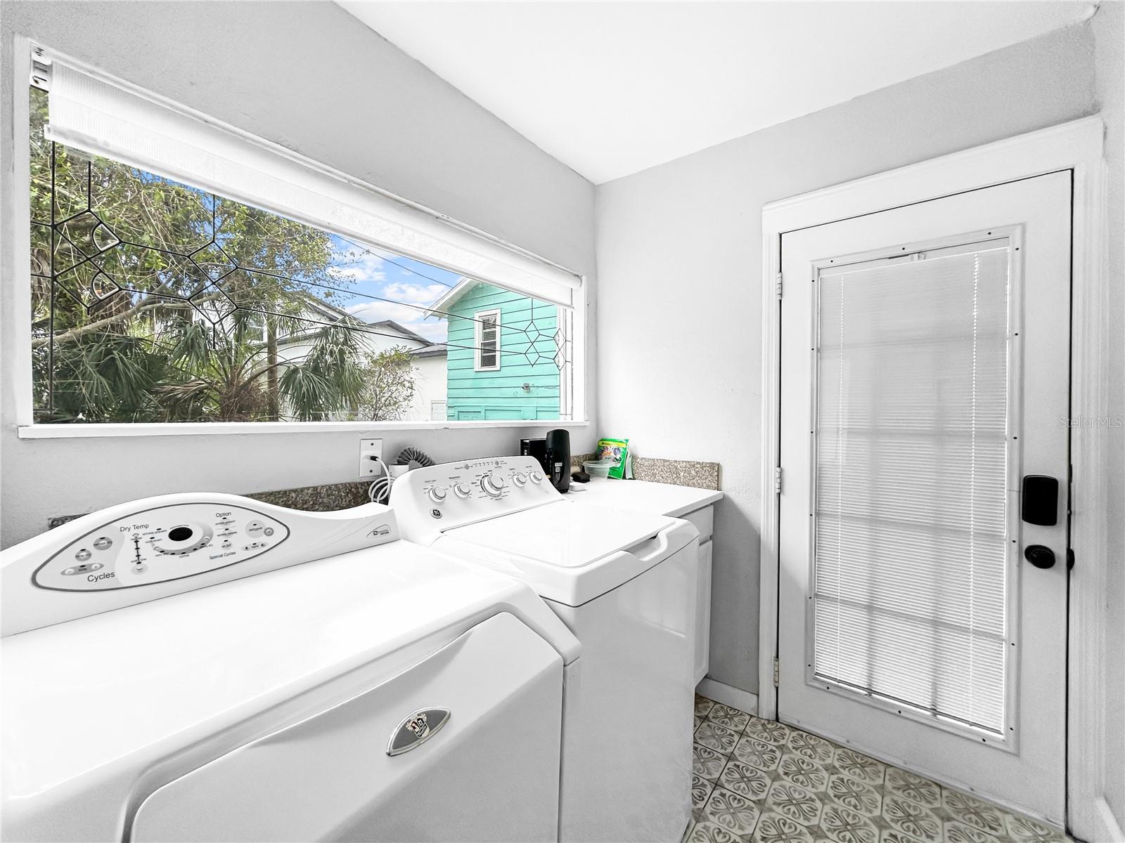 GRAND VIEW PARK - Residential Income