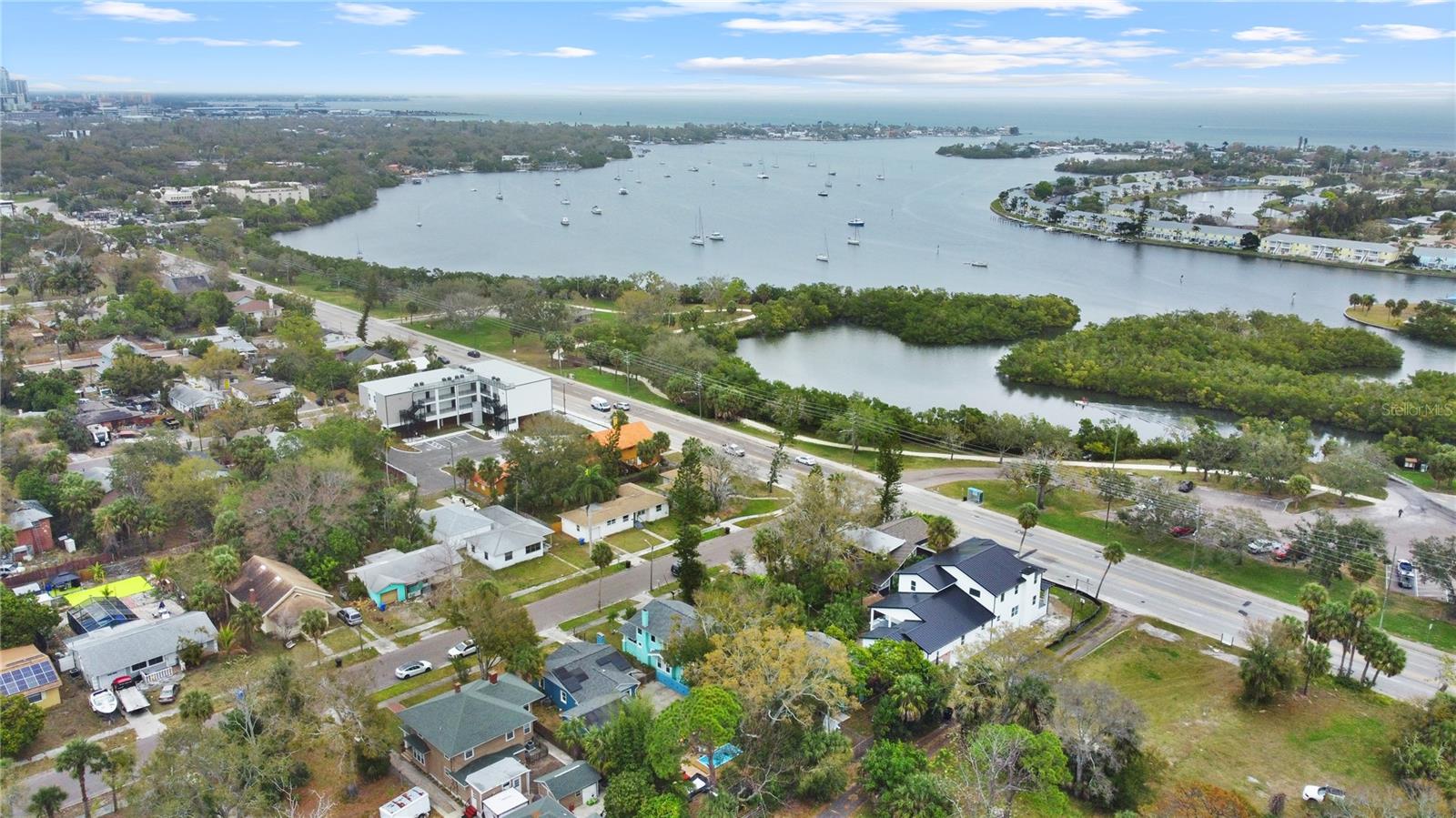 GRAND VIEW PARK - Residential Income