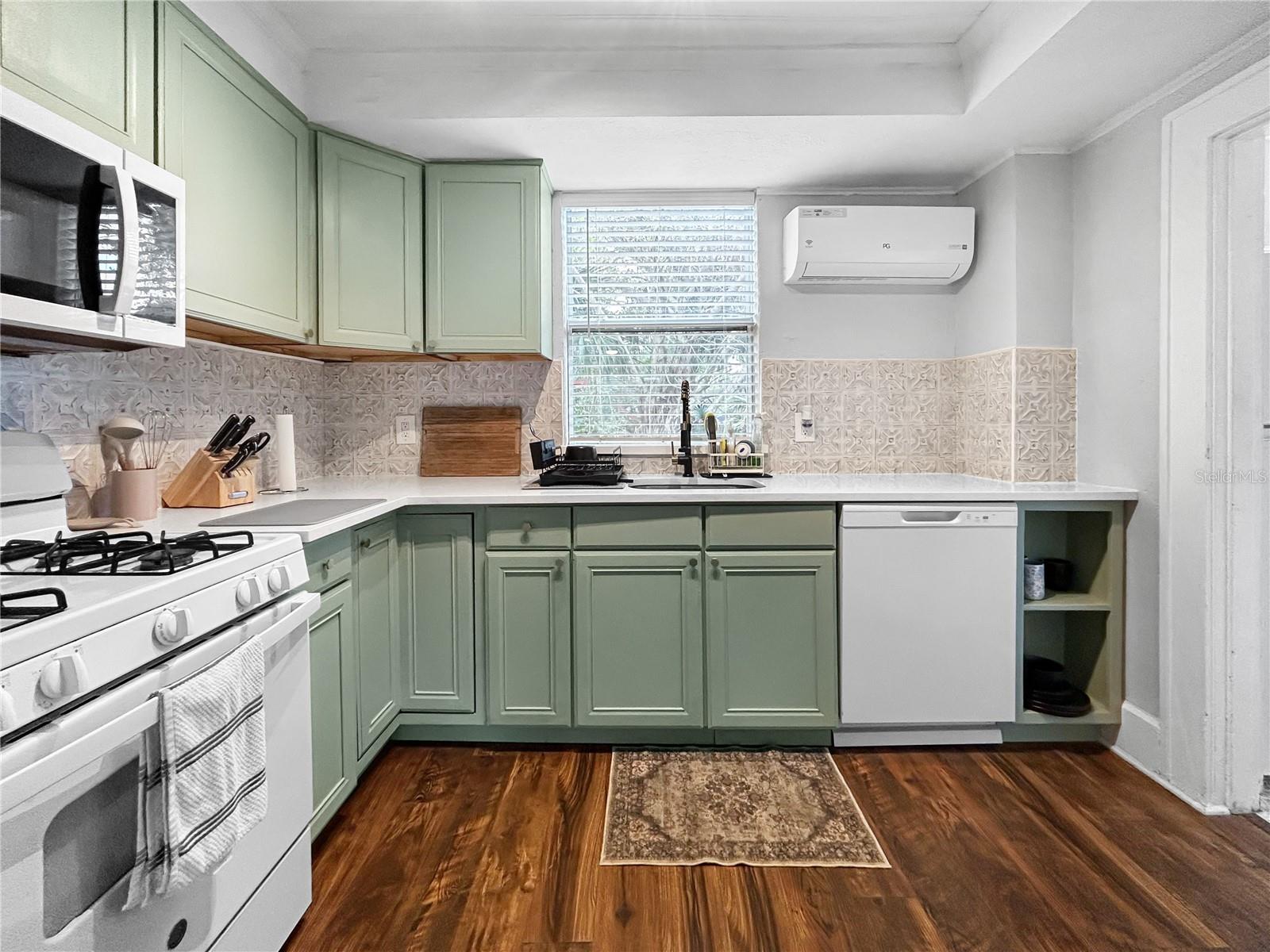GRAND VIEW PARK - Residential Income