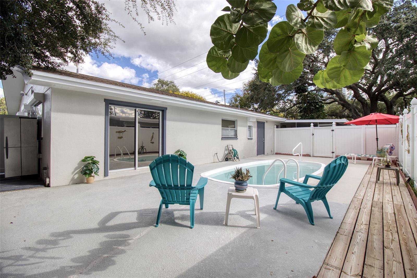 LAKESIDE TERRACE 1ST ADD - Residential