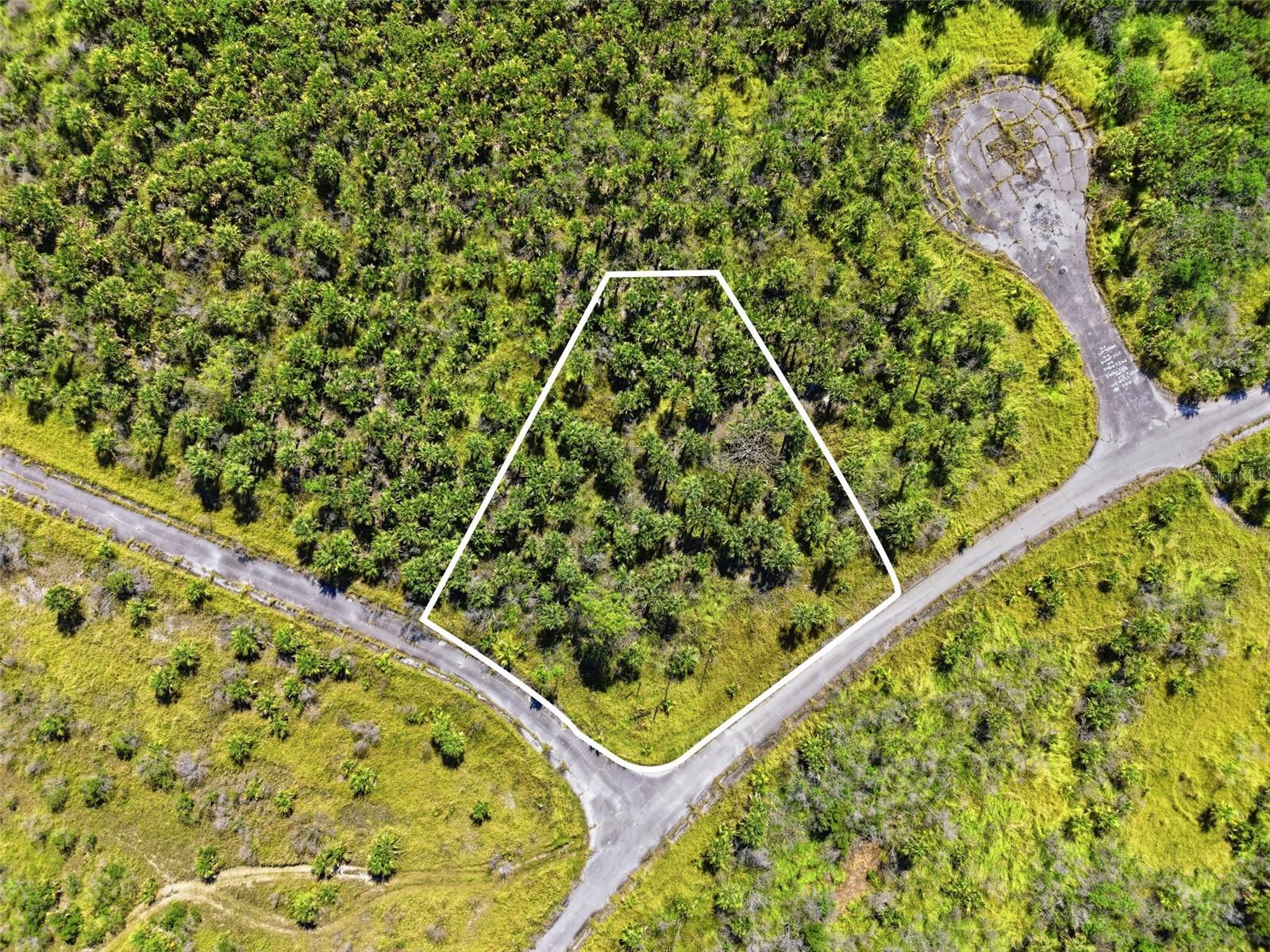 Build your dream home in the growing Port Malabar area of Palm Bay, FL. This residential lot is surrounded by established homes and new construction, offering a great opportunity for builders, investors, or future homeowners. Conveniently located near shopping, dining, schools, parks, and major roadways for easy access throughout the Space Coast. The adjacent lot is also available for purchase, providing added space, privacy, or development potential. Don’t miss this opportunity to own land in one of Palm Bay’s rapidly growing communities.