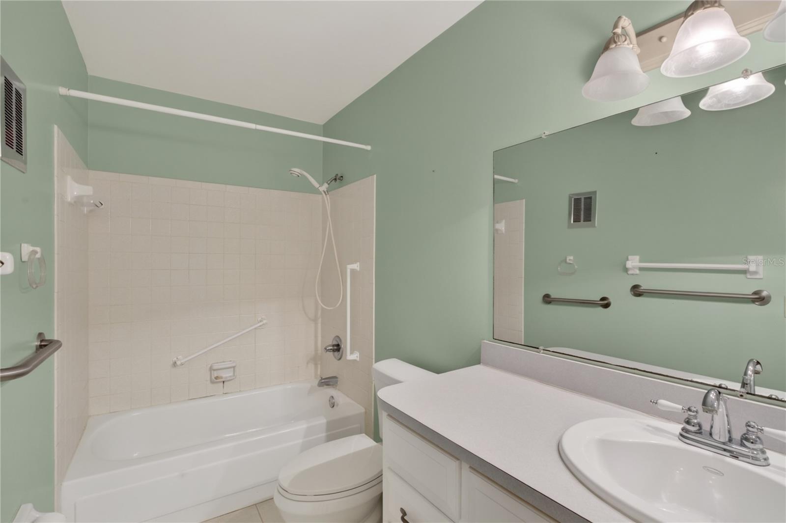 ORCHID SPGS VILL 200 CONDO - Residential