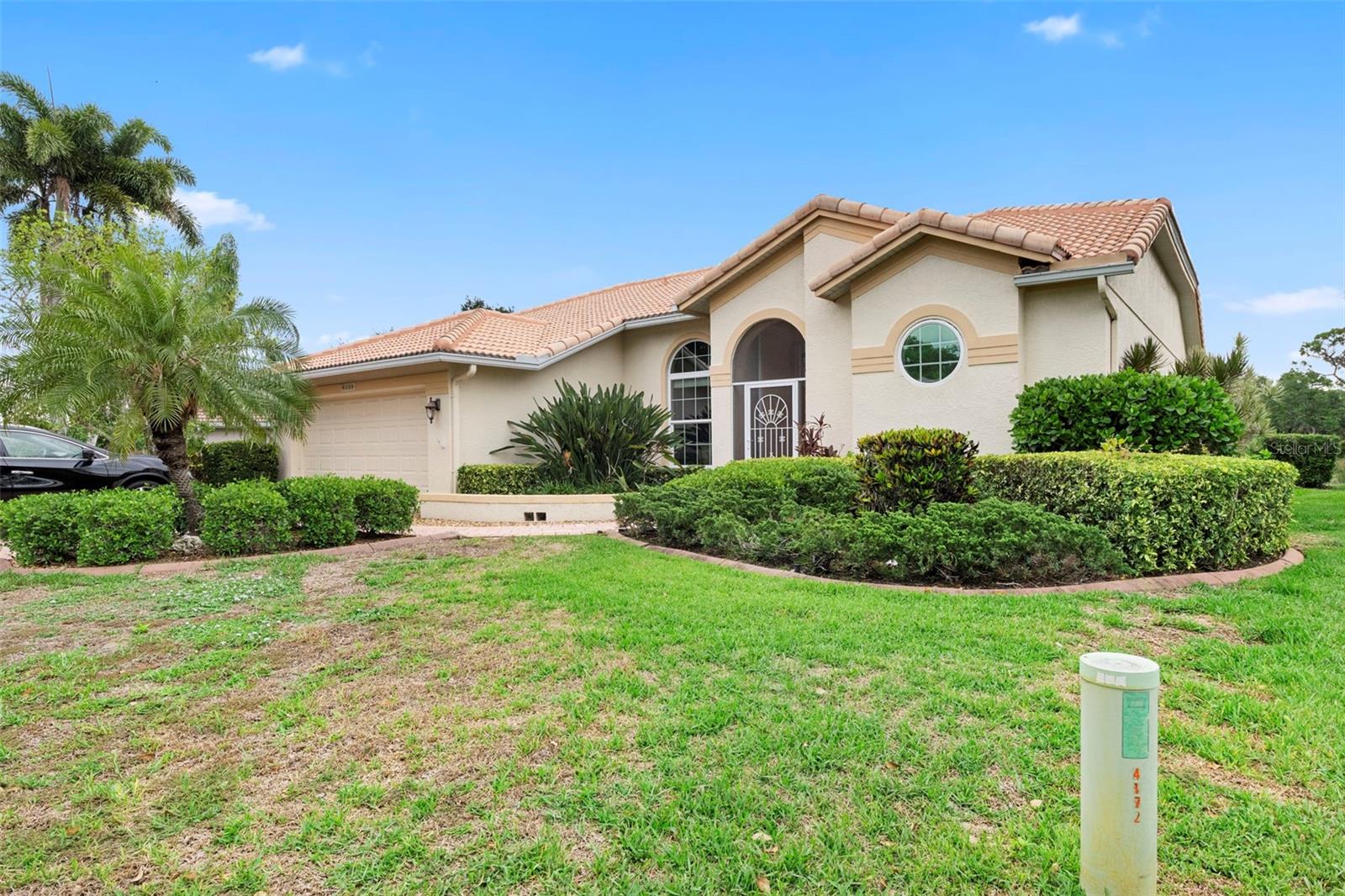 HUNTINGTON POINTE - Residential
