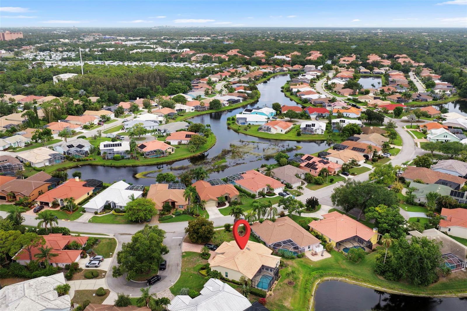 HUNTINGTON POINTE - Residential