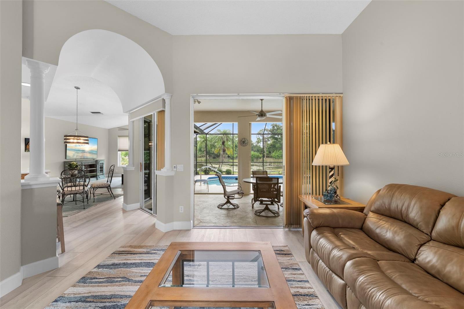 HUNTINGTON POINTE - Residential