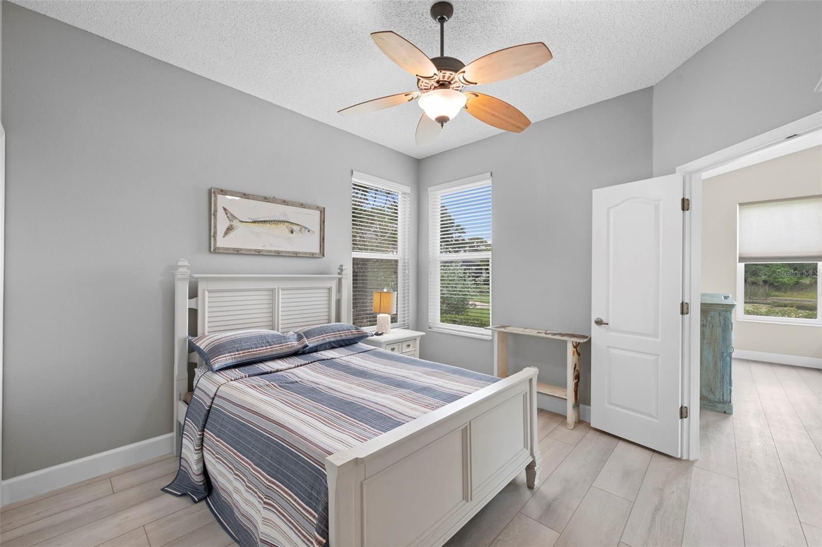 HUNTINGTON POINTE - Residential