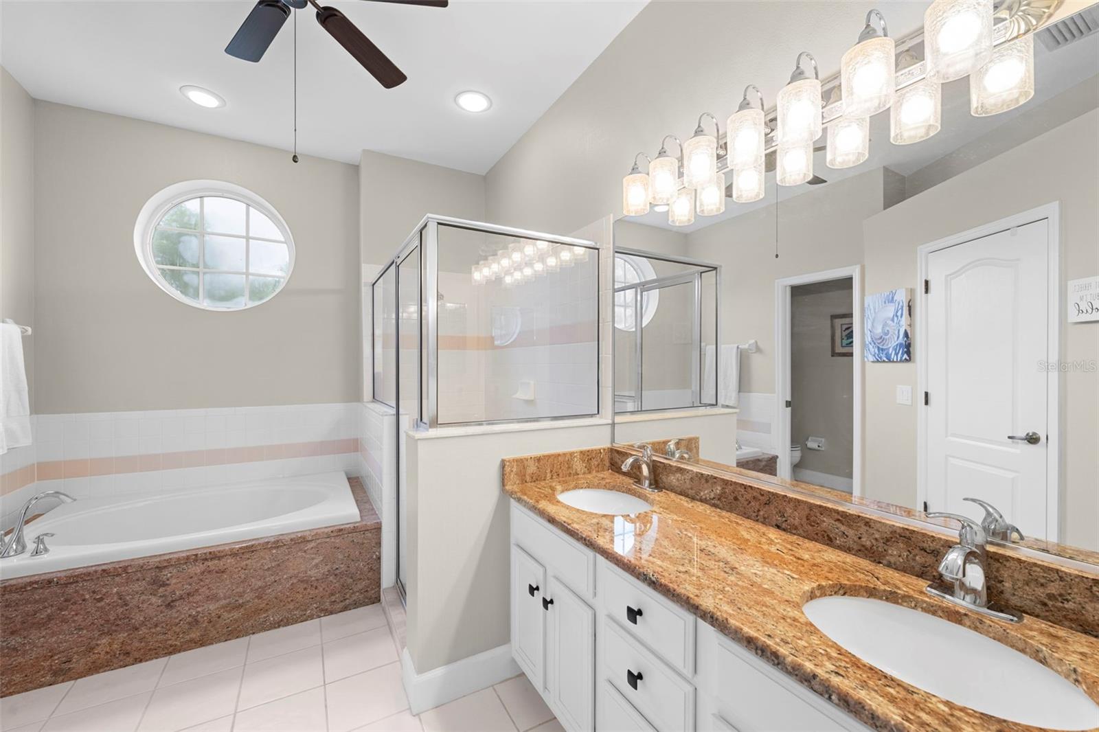 HUNTINGTON POINTE - Residential