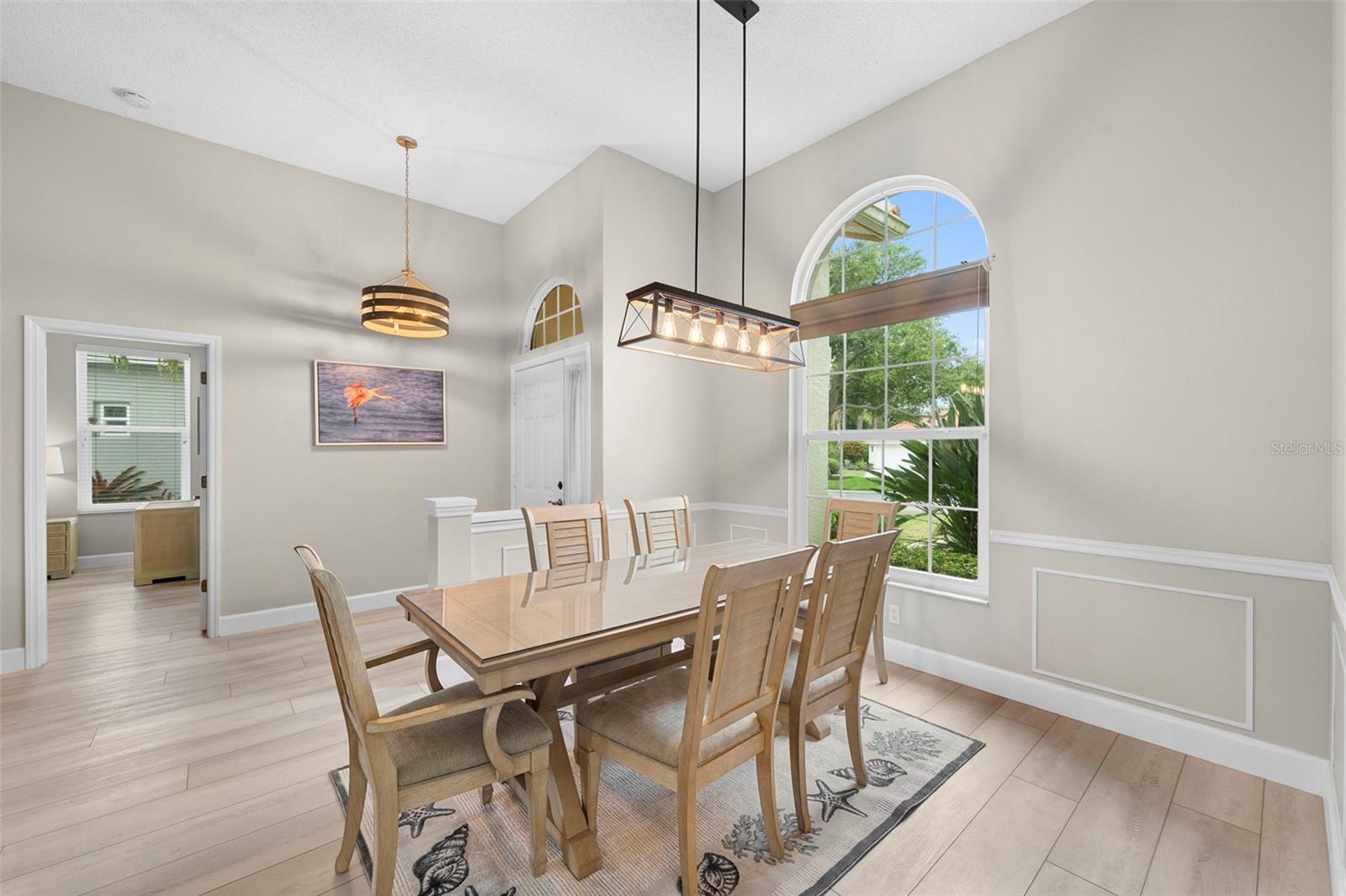 HUNTINGTON POINTE - Residential
