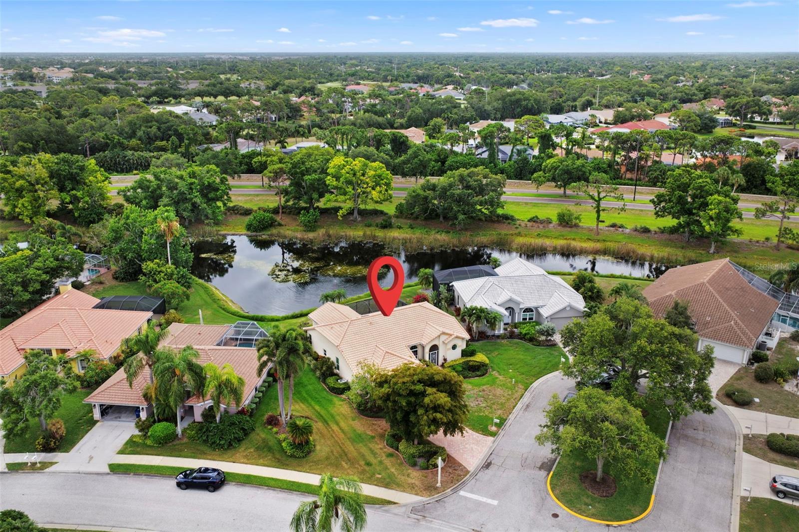 HUNTINGTON POINTE - Residential