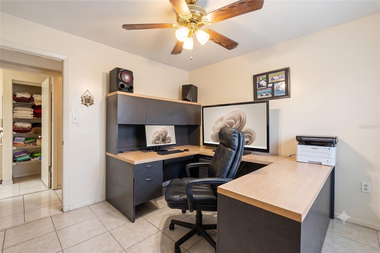 REGENCY PARK - Residential