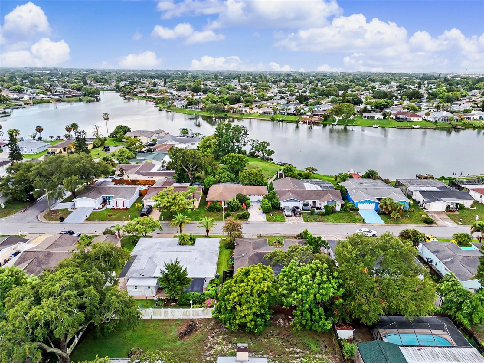 REGENCY PARK - Residential