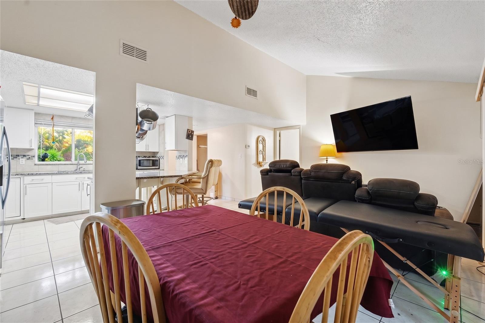REGENCY PARK - Residential