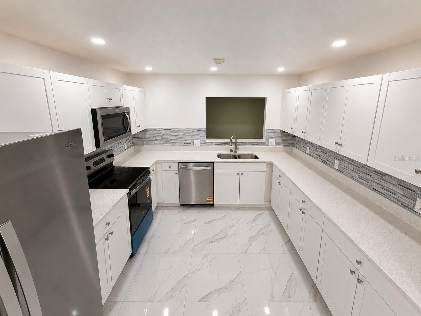 LAKE MARIE HTS-ADDITION 01 - Residential