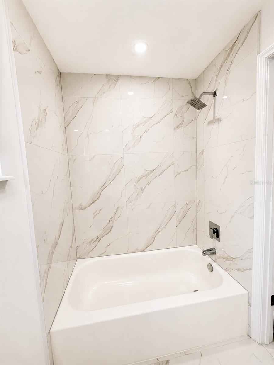 LAKE MARIE HTS-ADDITION 01 - Residential