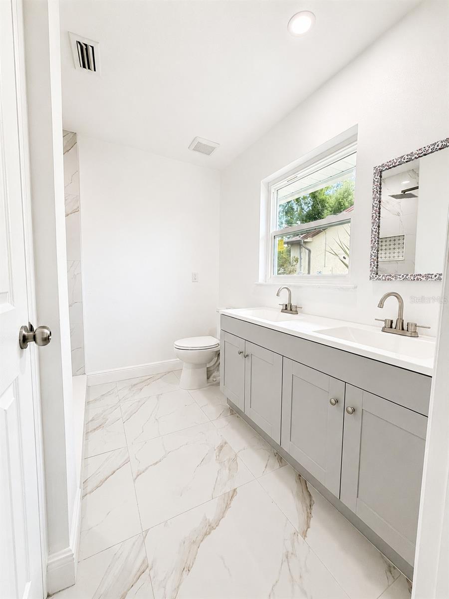 LAKE MARIE HTS-ADDITION 01 - Residential