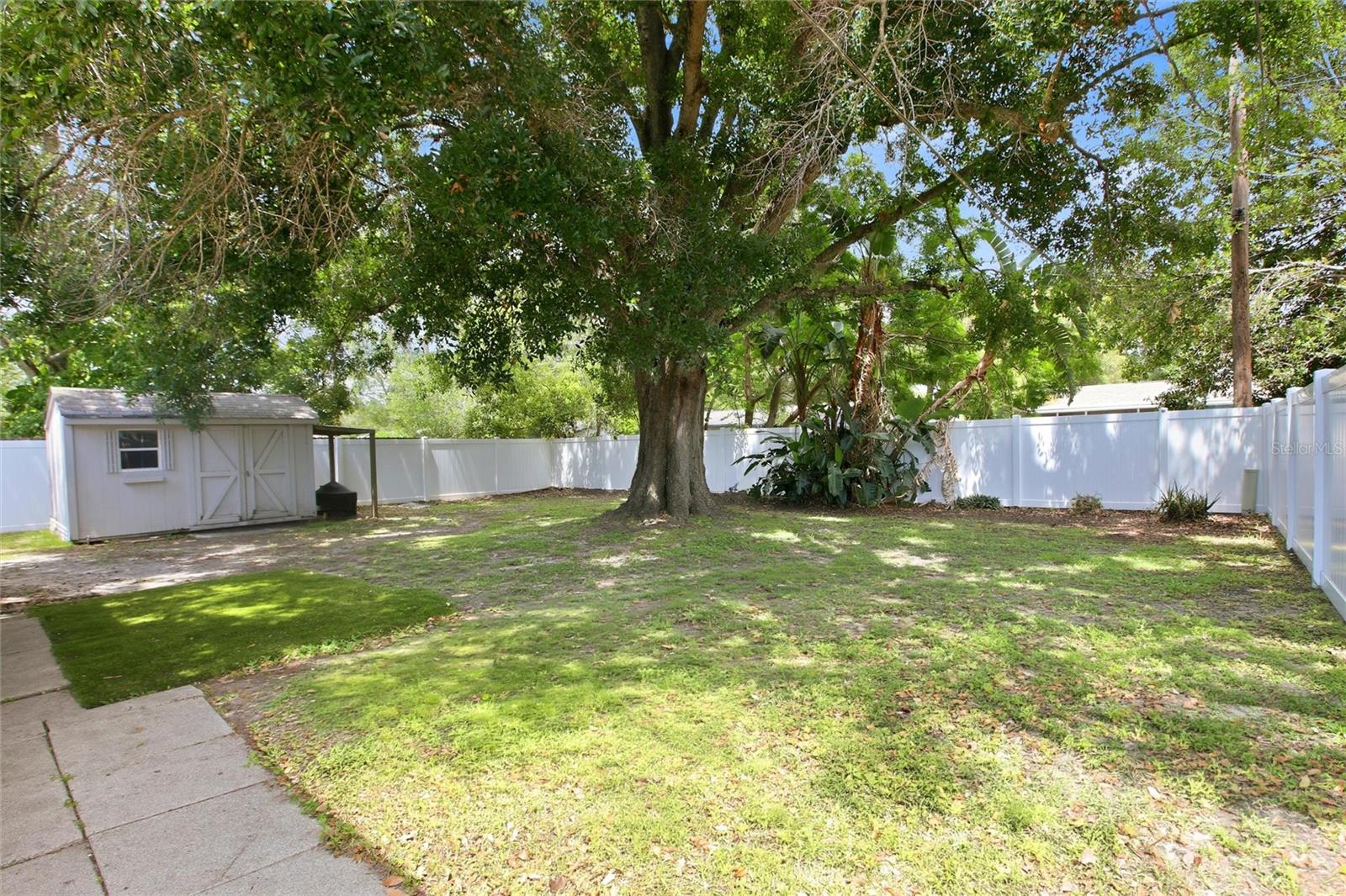 CURLEW CITY - Residential