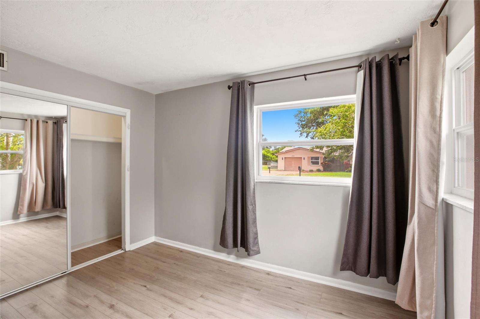 CURLEW CITY - Residential