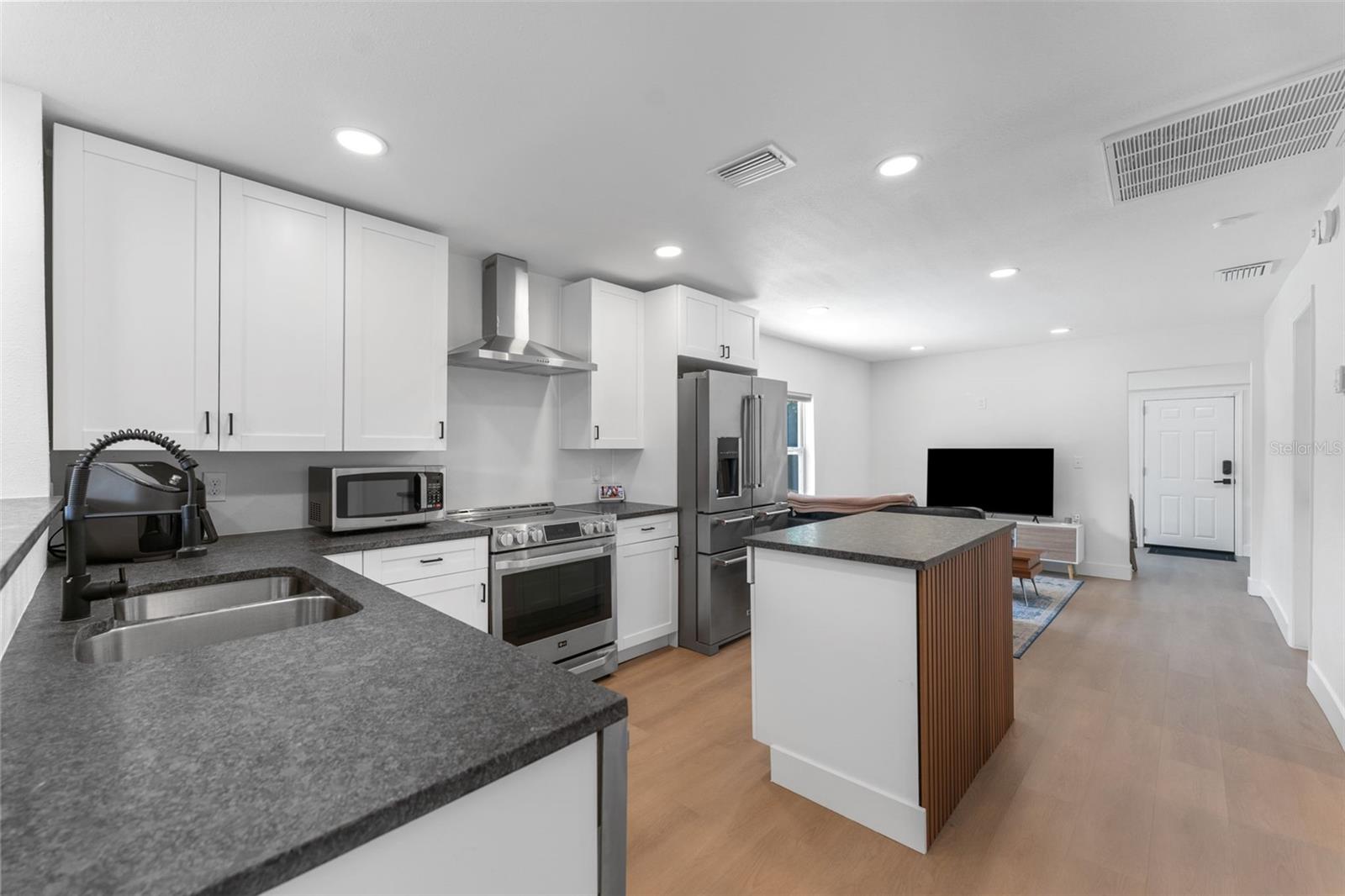 SUSIEANNA SUB - Residential Income