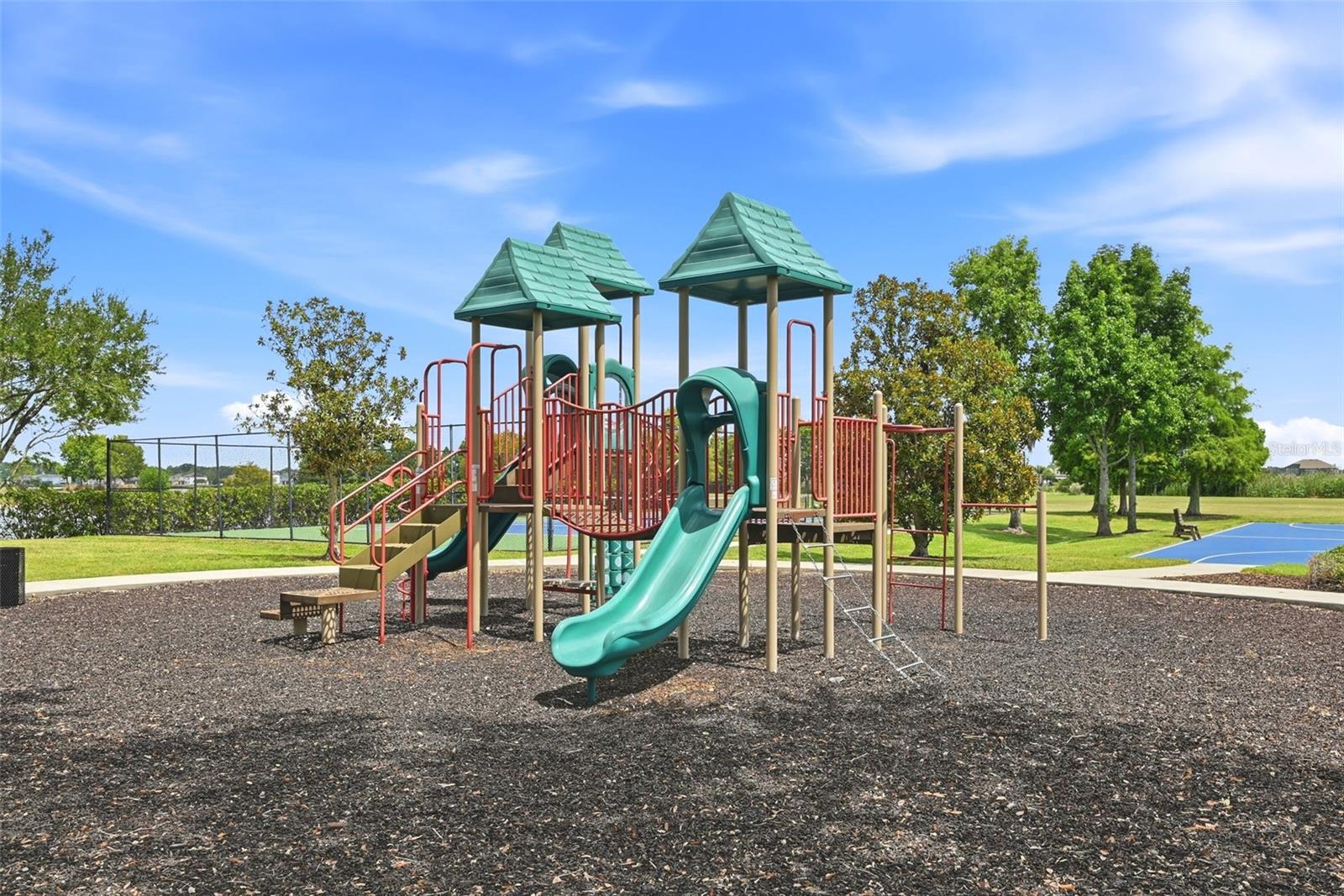 GROVELAND WATERSIDE POINTE PH 01 - Residential