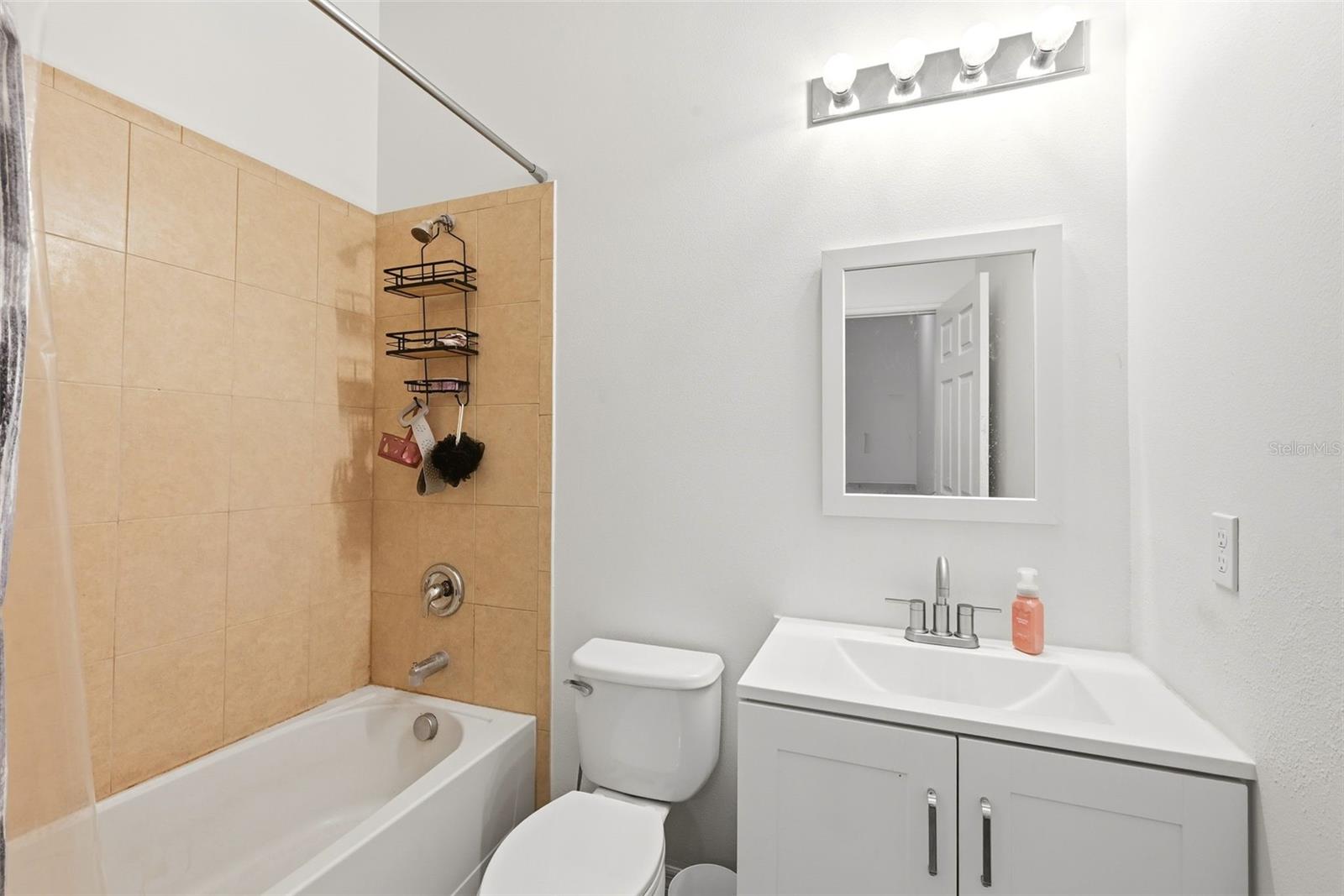 GROVELAND WATERSIDE POINTE PH 01 - Residential