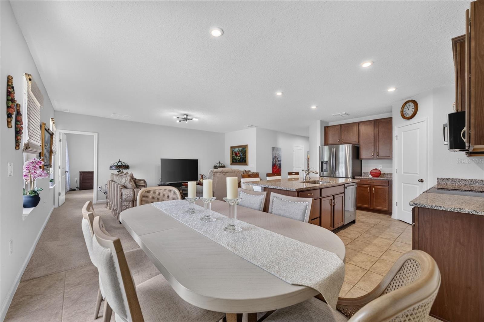 DORA LANDINGS - Residential