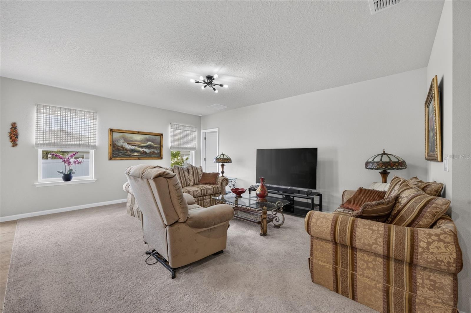 DORA LANDINGS - Residential