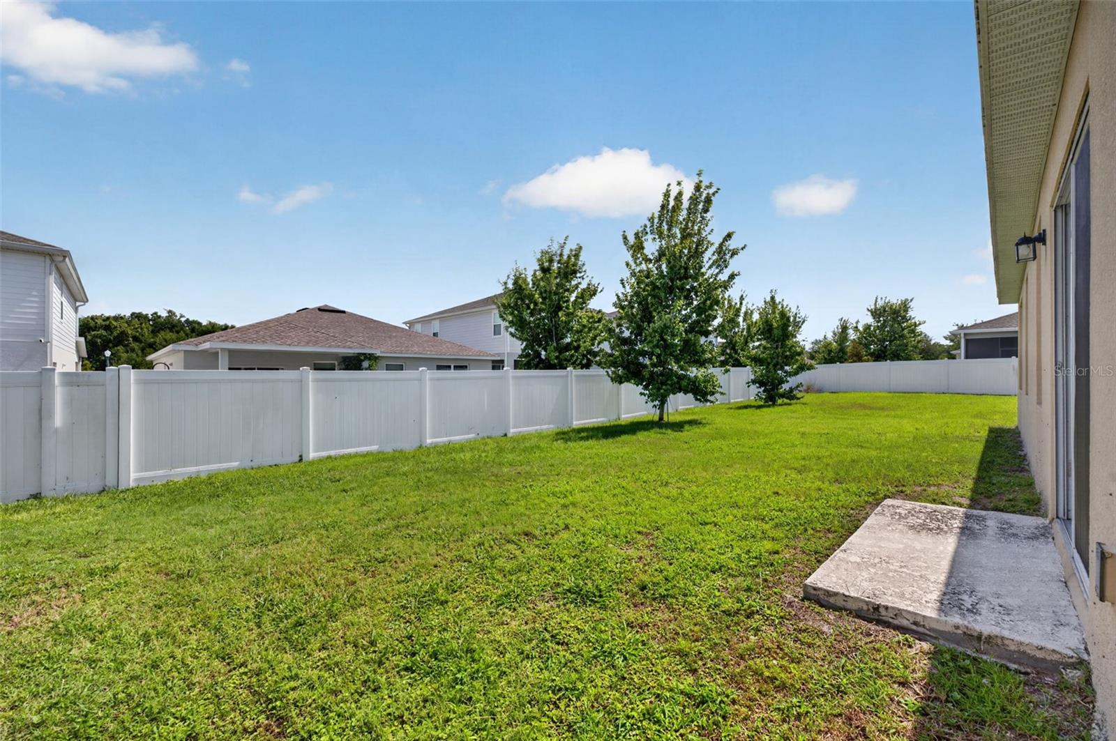 DORA LANDINGS - Residential