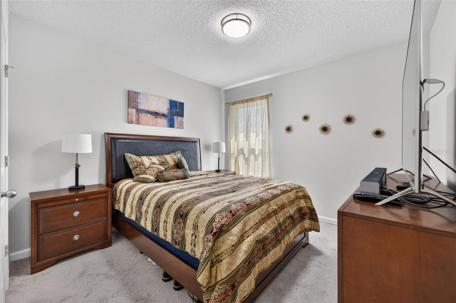 DORA LANDINGS - Residential