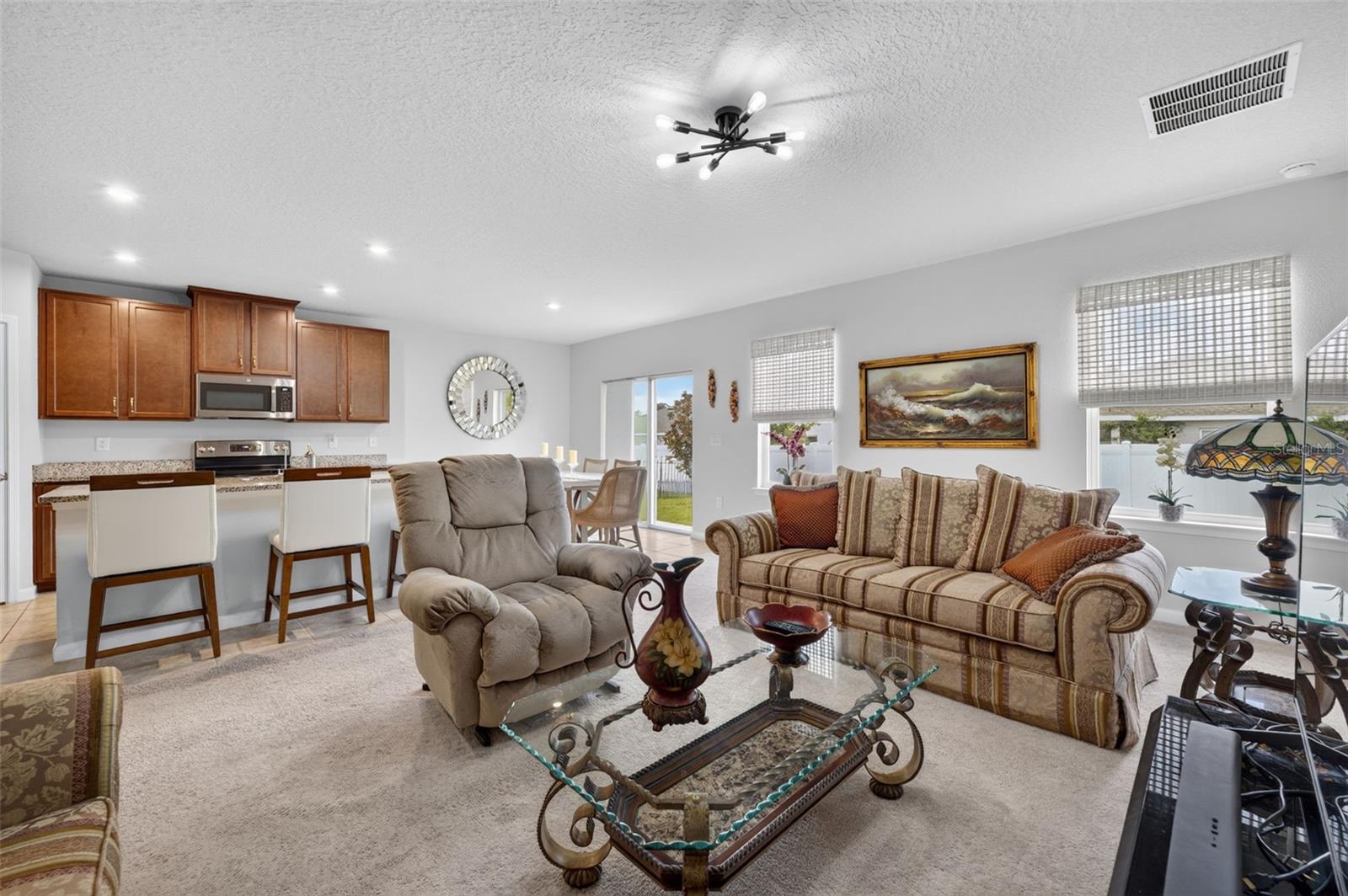 DORA LANDINGS - Residential