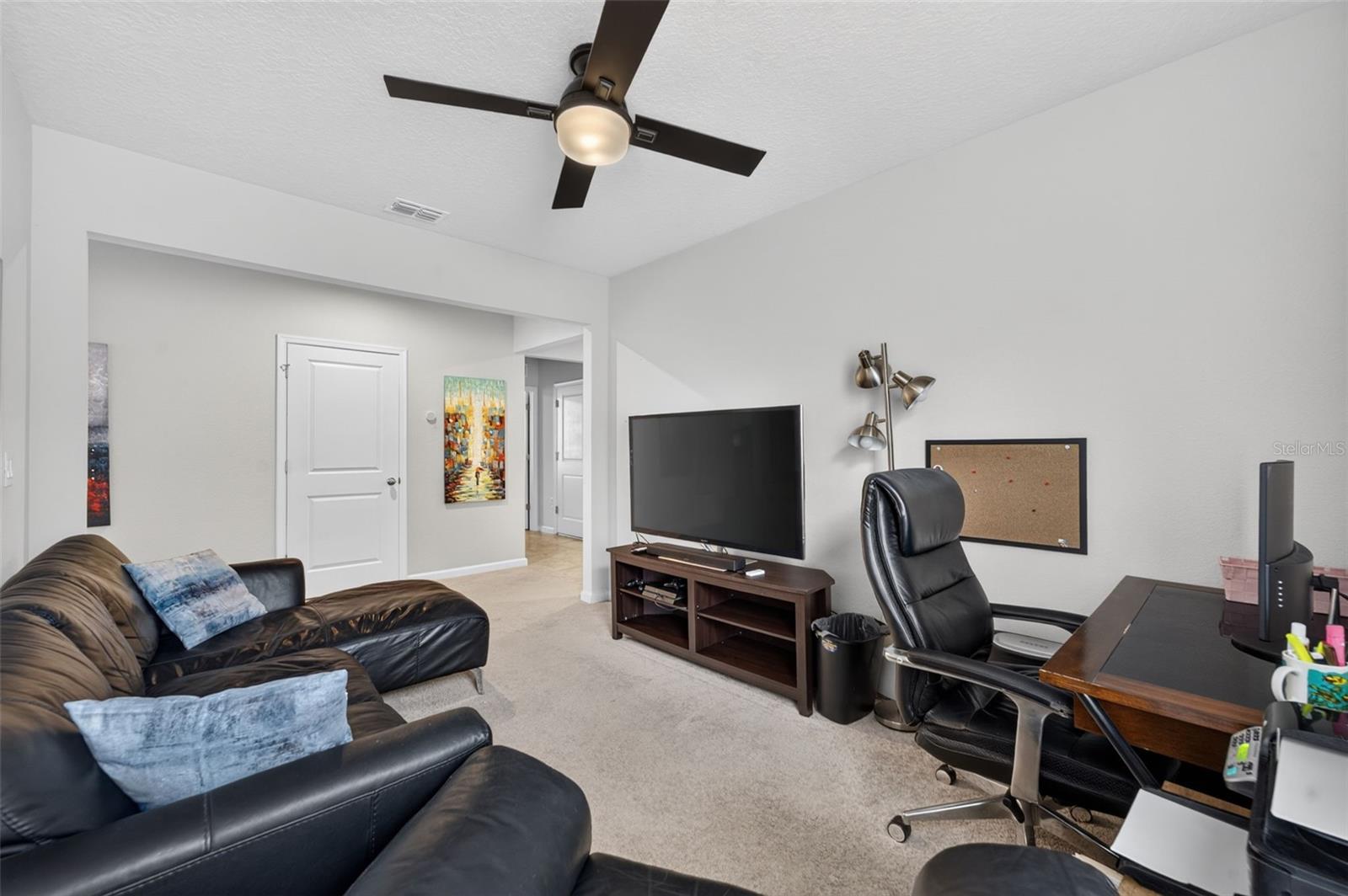 DORA LANDINGS - Residential