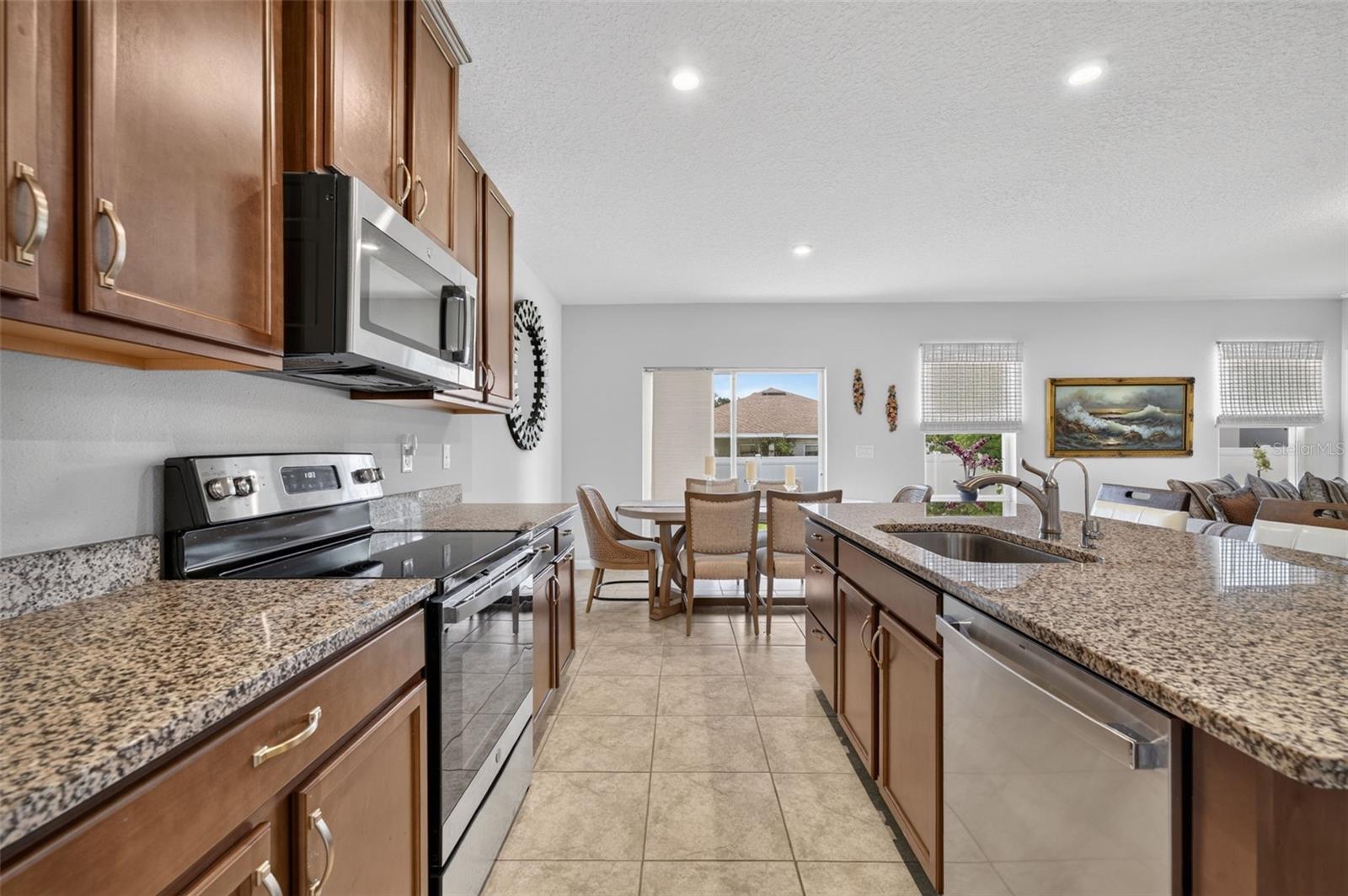 DORA LANDINGS - Residential