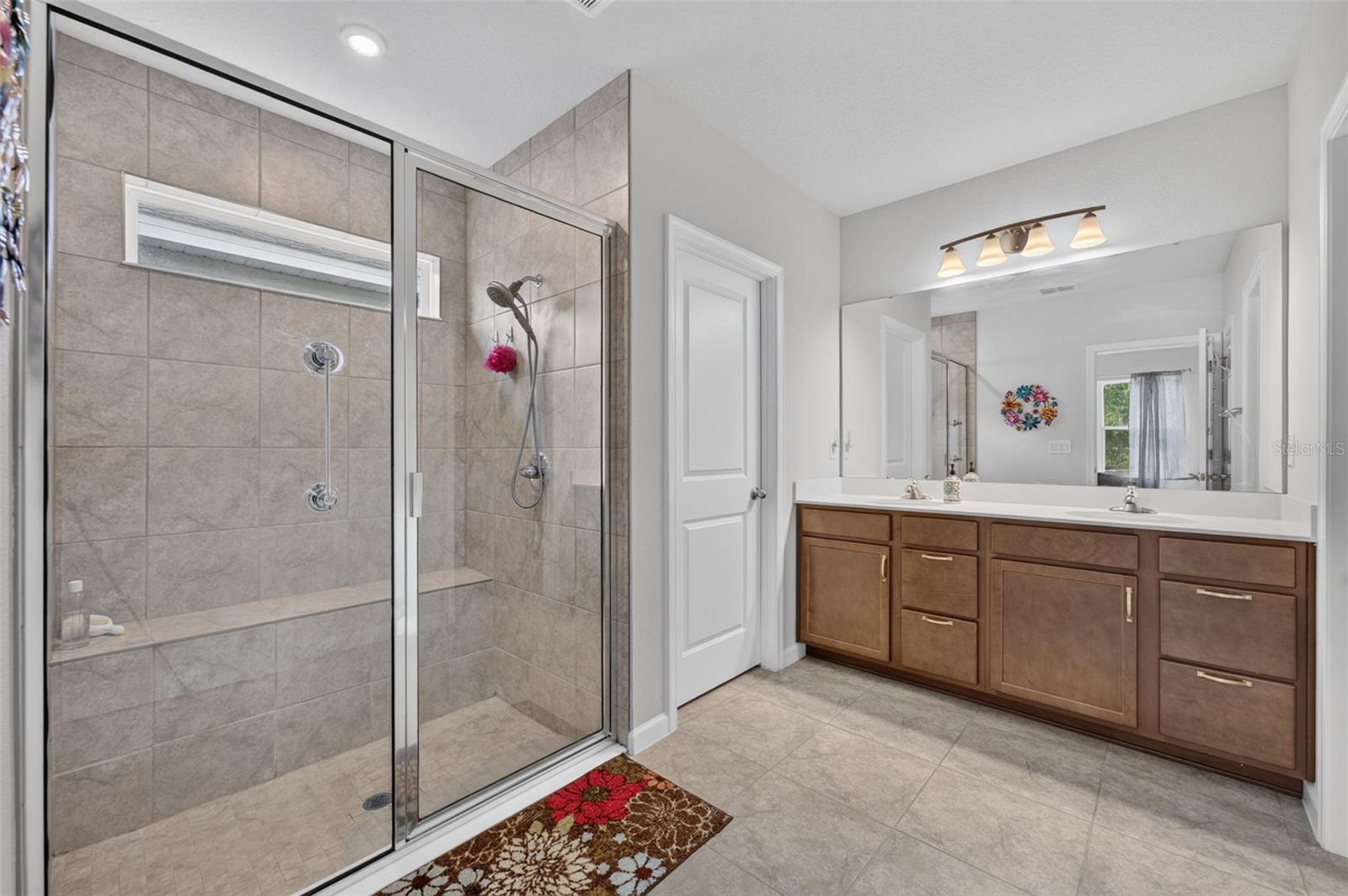 DORA LANDINGS - Residential
