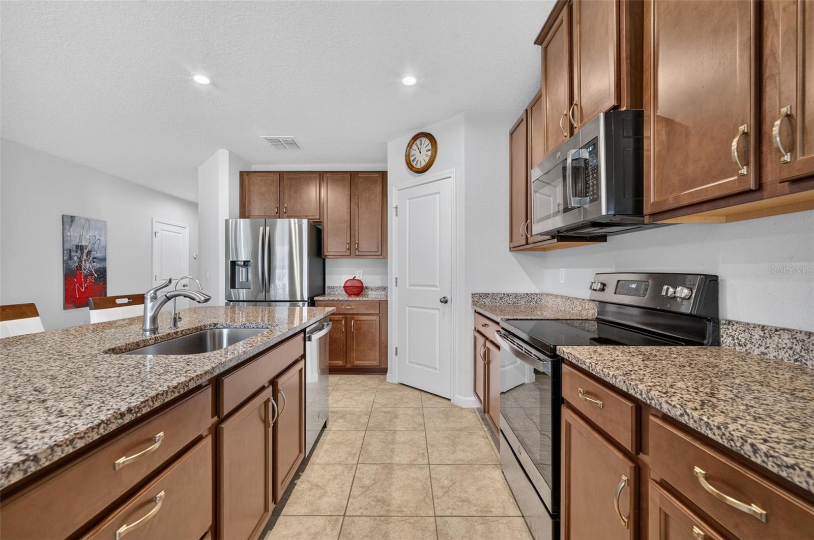 DORA LANDINGS - Residential