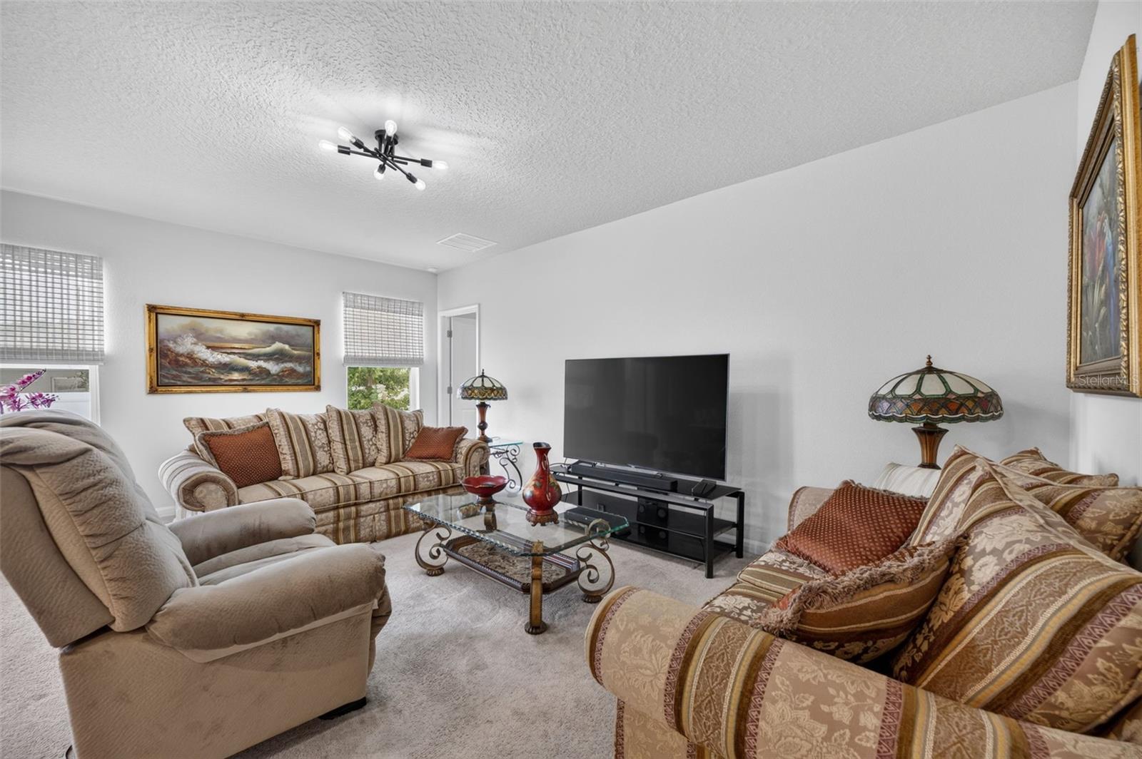 DORA LANDINGS - Residential