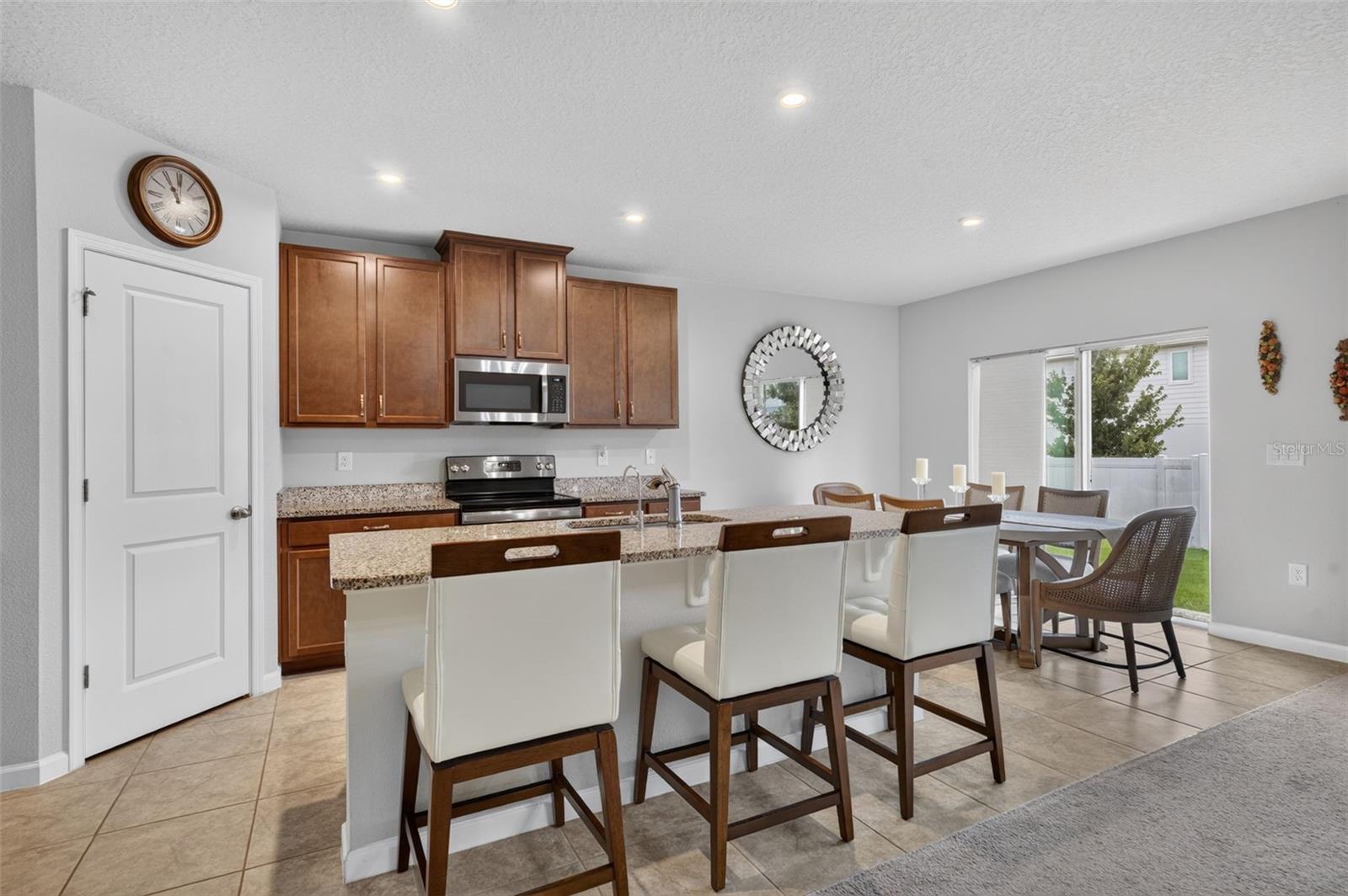 DORA LANDINGS - Residential