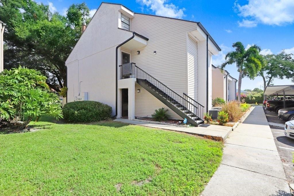 RIVER OAKS CONDO I - Residential Lease