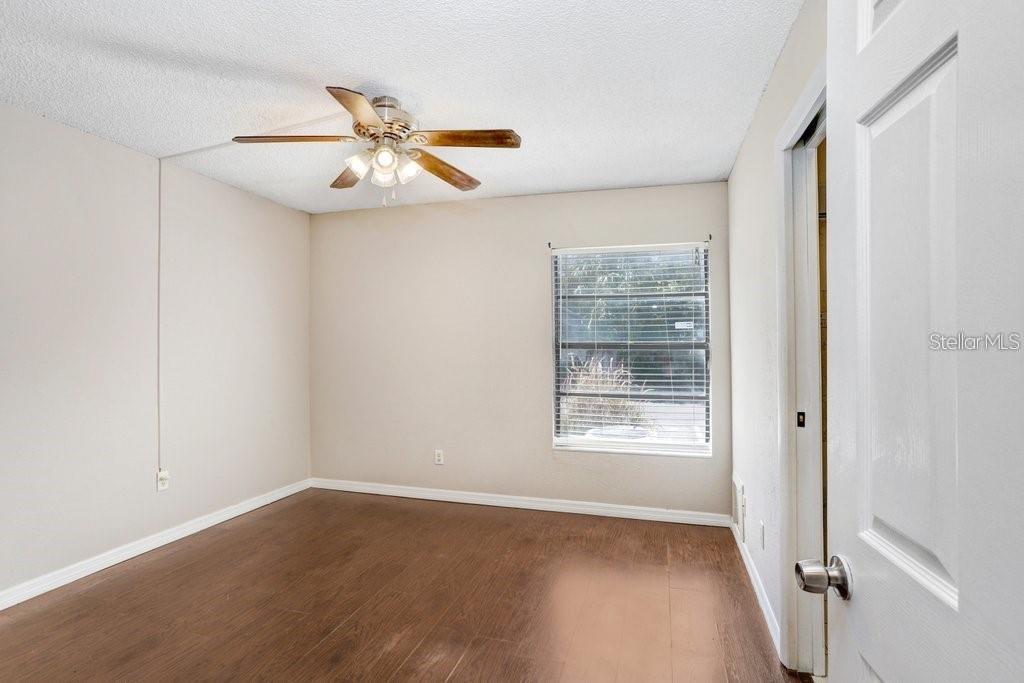 RIVER OAKS CONDO I - Residential Lease