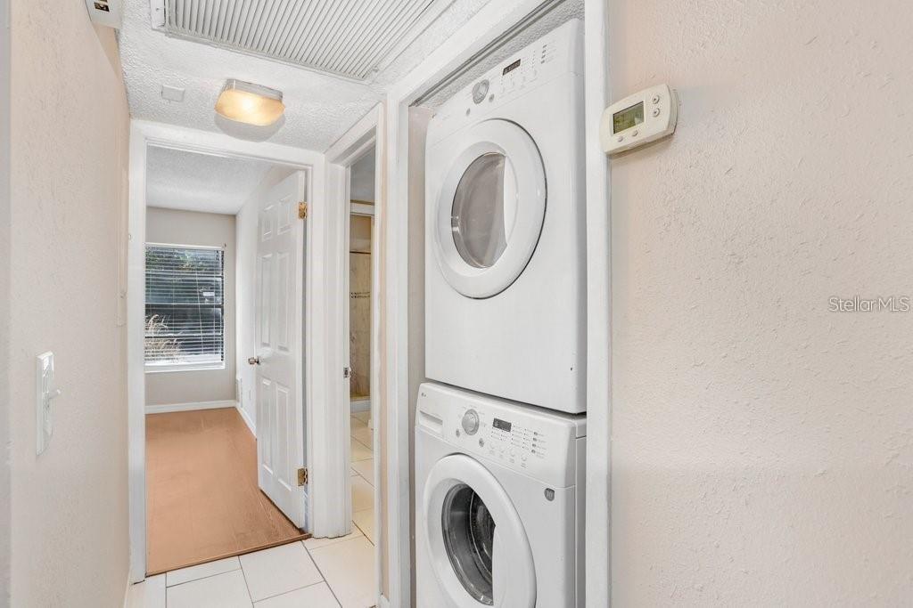 RIVER OAKS CONDO I - Residential Lease
