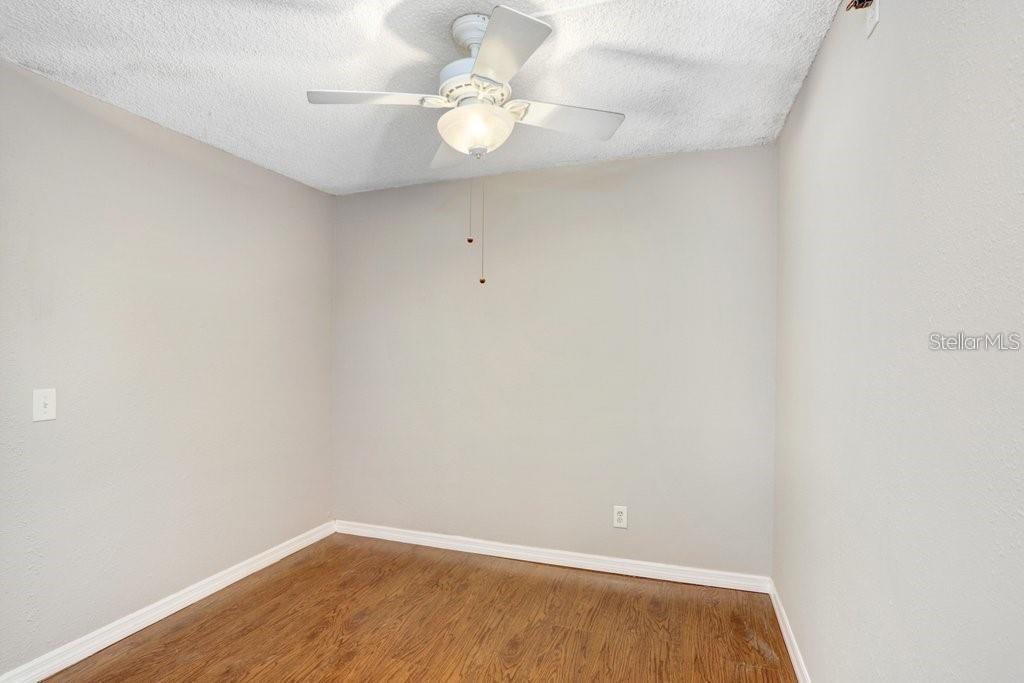 RIVER OAKS CONDO I - Residential Lease