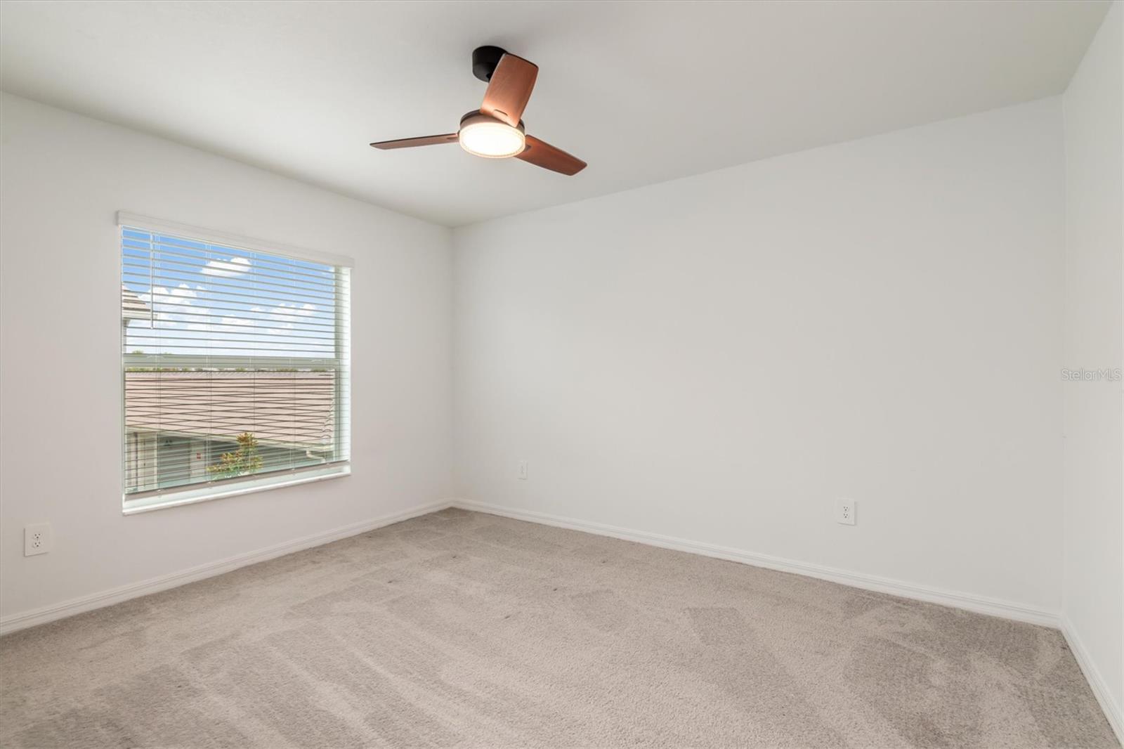 WELLEN PARK GOLF & COUNTRY CLUB - Residential