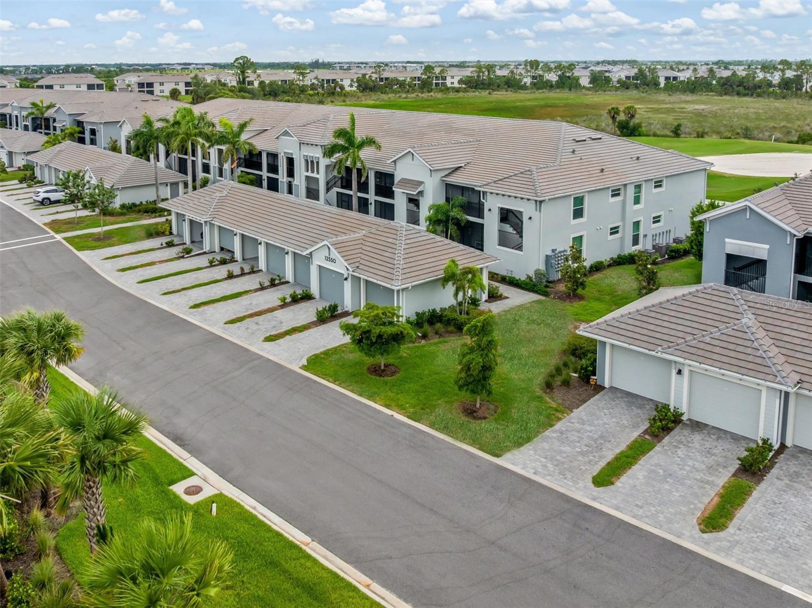 WELLEN PARK GOLF & COUNTRY CLUB - Residential