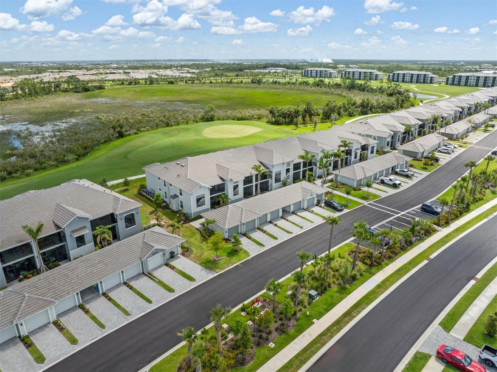 WELLEN PARK GOLF & COUNTRY CLUB - Residential