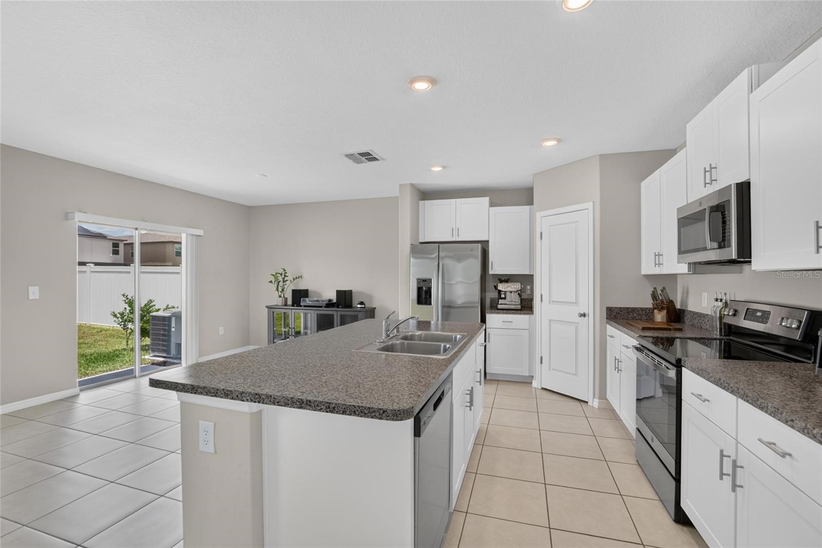 TOUCHSTONE PH 5 - Residential