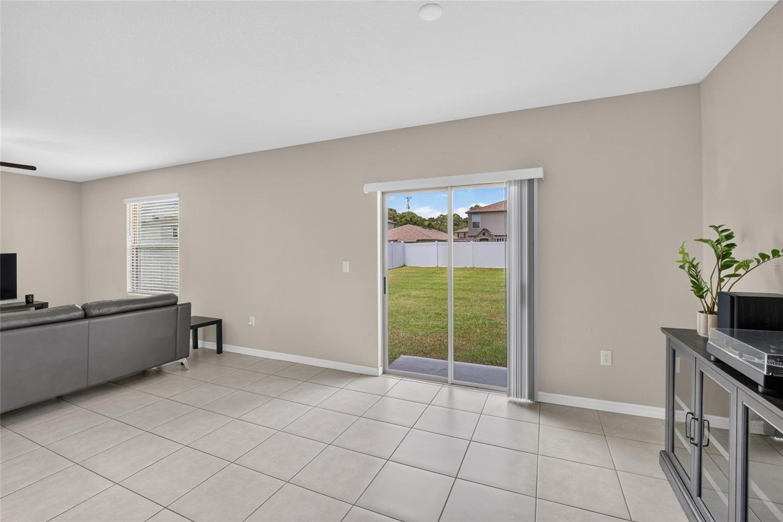 TOUCHSTONE PH 5 - Residential