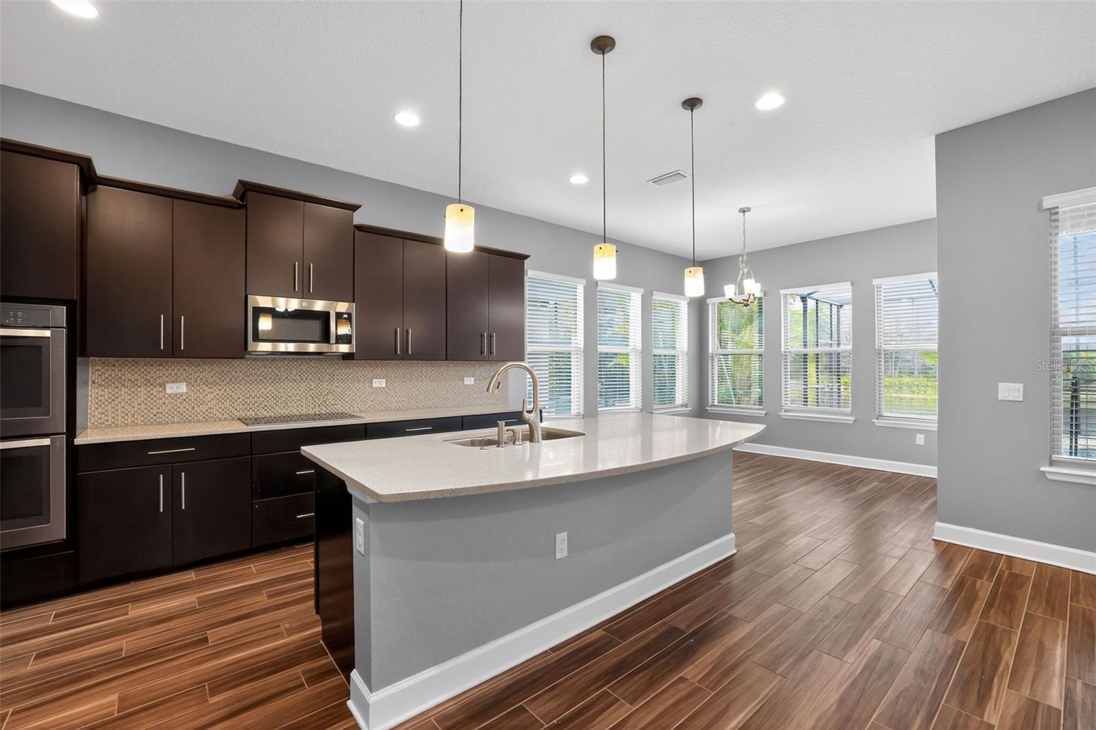RAVEN CREST - Residential